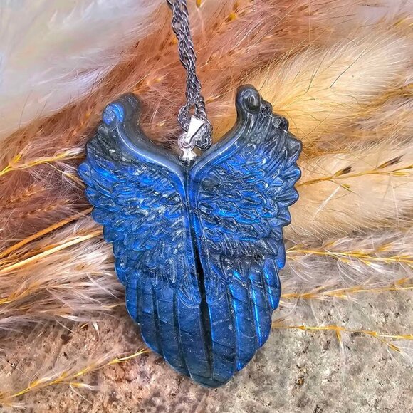 Nature Labradorite Carved Flashy Angel Wing Pendant Necklace - Picture 5 of 10